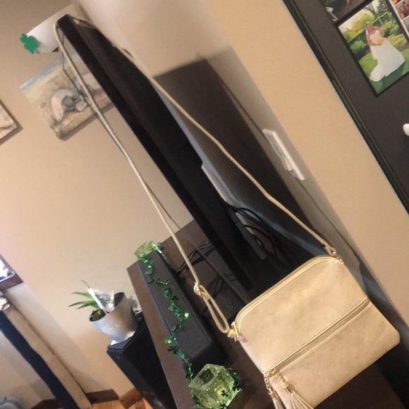 Gold crossbody bag - Picture 4 of 16